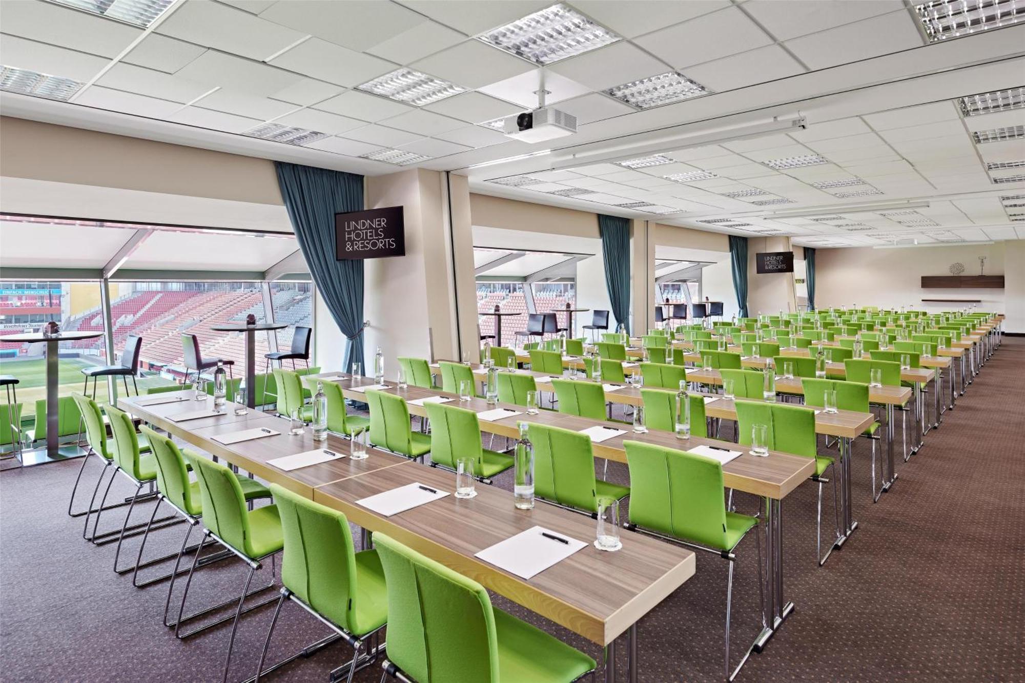 Hotel Lindner Bayarena, Part Of Jdv By Hyatt 4*